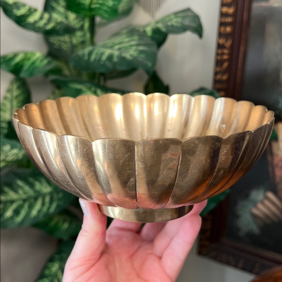 Vintage Other - Vintage Boho Art Deco Style Gold Brass Metal Scalloped Edge Lotus Bowl